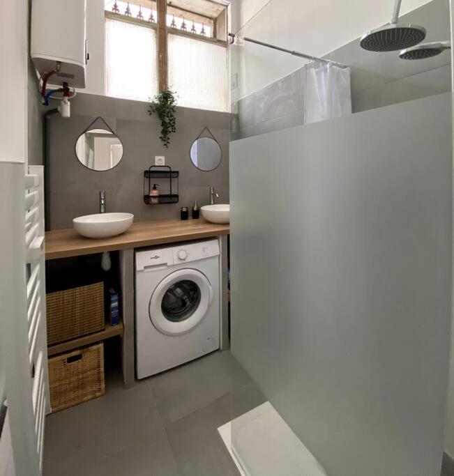 Apartment - 3 Parking Privee -wifi -clim