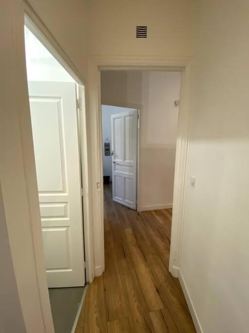 - 3 Parking Privee -wifi -clim Apartment Beziers
